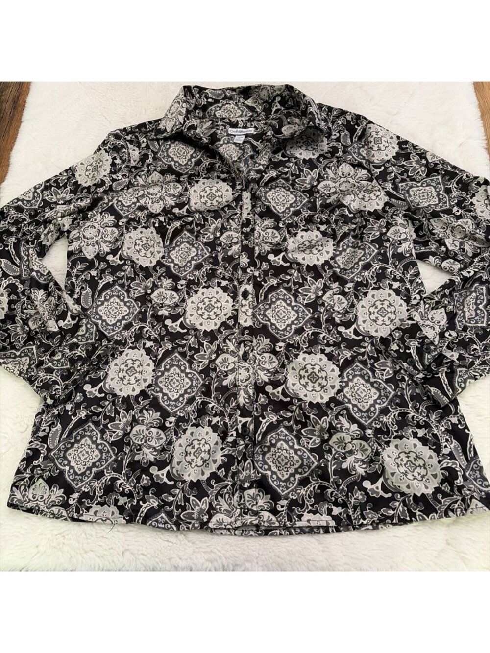 Croft And Barrow Womens XL Stretch Silky Button Up Blouse Geometric